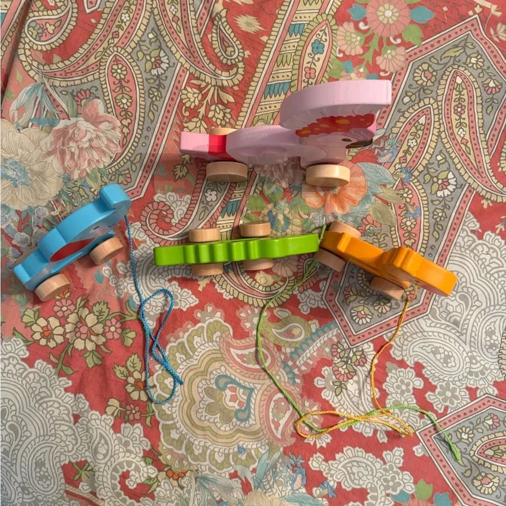Colorful Wooden Animal Pull/ push Set giraffe, alligator, elephant, and bird